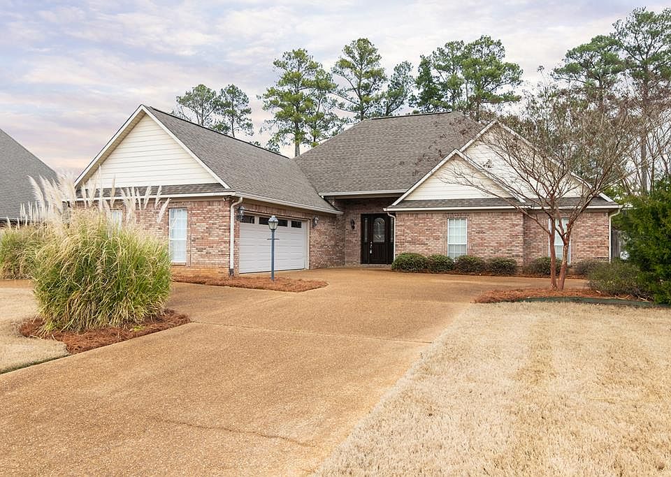 1st image of 1023 Scarlett Dr