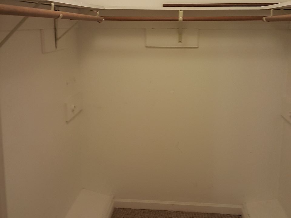 walk in closet