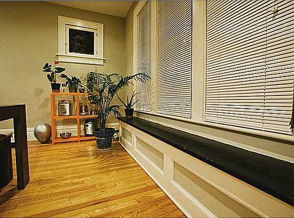 4th image of 1639 E Granville St
