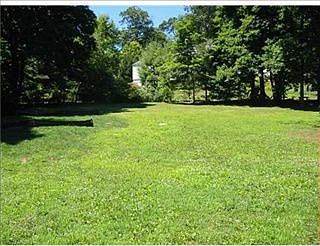 2nd image of 44 Caroline Pl