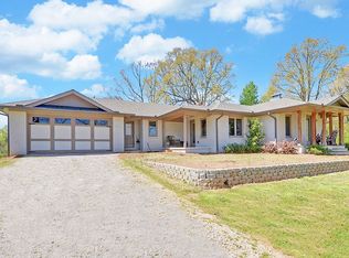 4532 Oak St, Oakwood, GA 30566