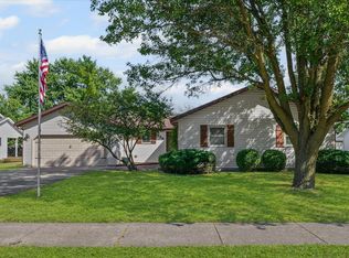 506 Crestwood Dr, Saint Joseph, IL