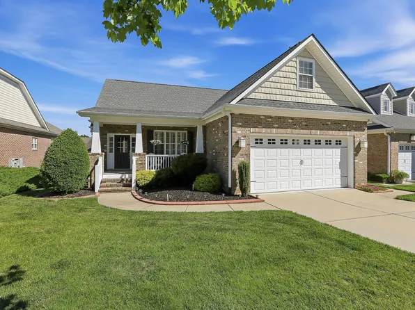 813 Canyoncreek Ln, Fuquay Varina, NC 27526