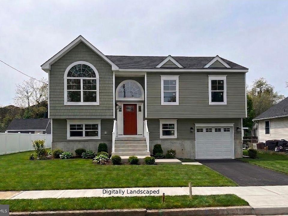 1st image of 8 Oxford Ave