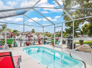 4926 Pelican Dr, New Port Richey, FL 34652