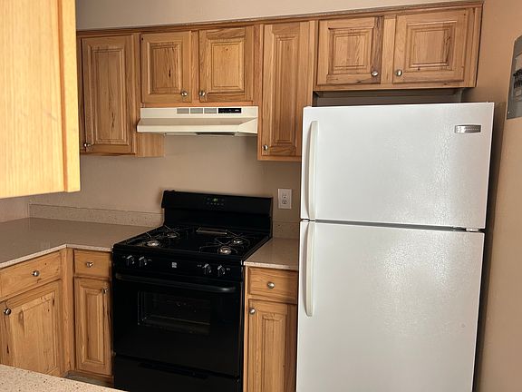 3rd image of 13313 Fruit Ave NE APT A