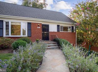 8811 Walnut Hill Rd, Chevy Chase, MD 20815