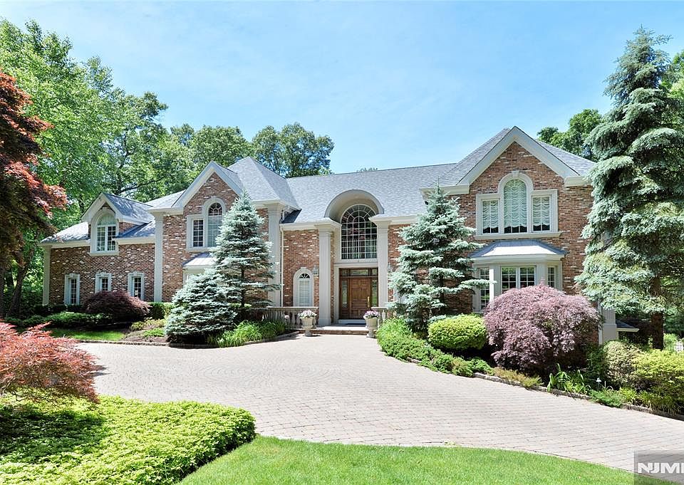 1st image of 4 Baldwin Rd