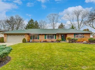 2133 Crab Tree Dr, Dayton, OH 45431