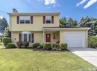 417 Valley St, Mechanicsburg, PA 17055