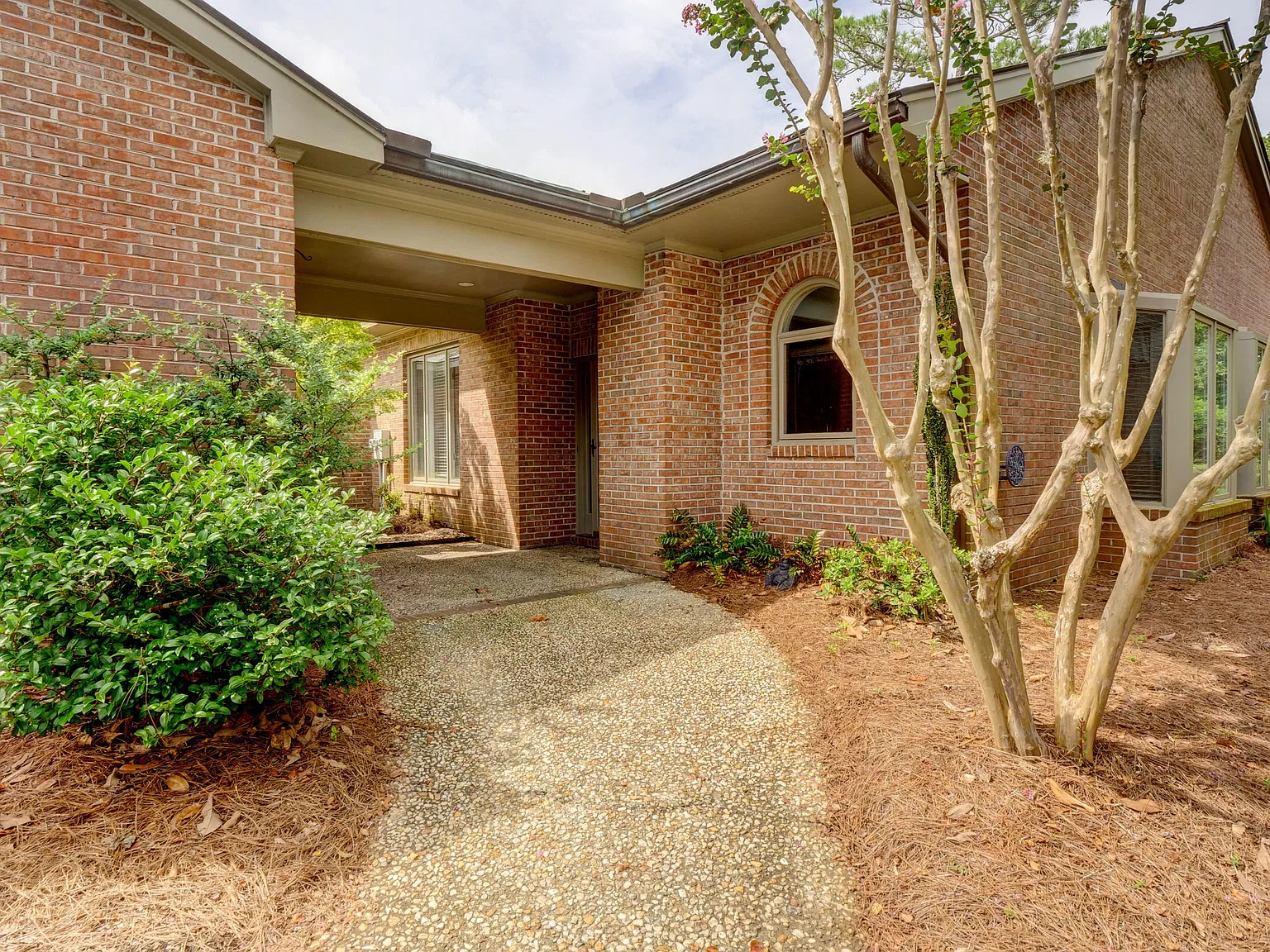 2 bed, 2.0 bath, $2,600 — Photo 2