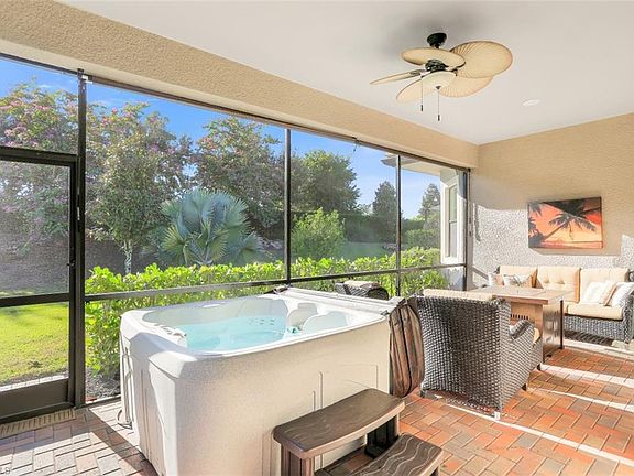 4th image of 9037 Isla Bella Cir