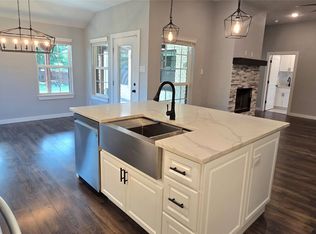 1320 Oak Valley, Denton, TX 76209