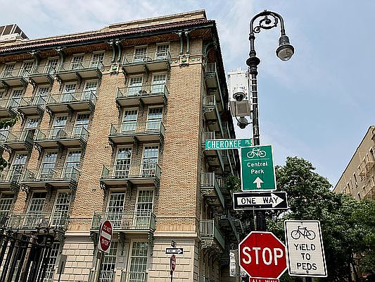 3rd image of 508 E 78th St APT 2D