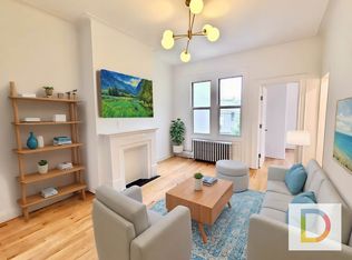31-23 42nd St #2R, Astoria, NY 11103