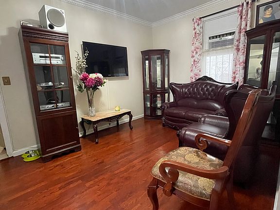 2nd image of 38-21 Woodside Ave