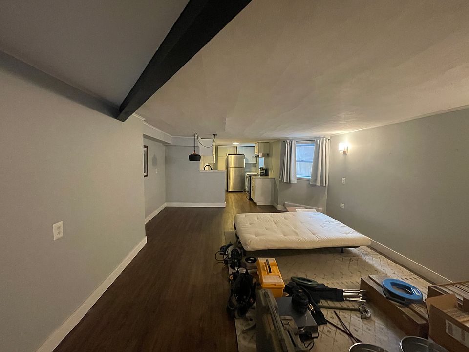 Living/ dining area