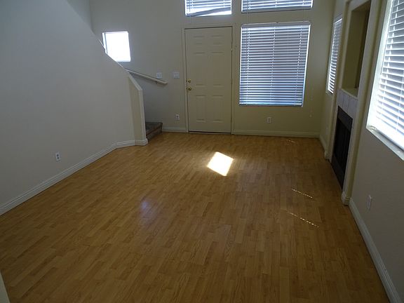 3rd image of 6909 Coral Rock Dr