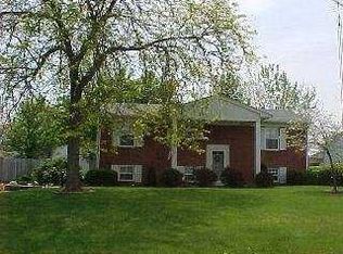 5953 Arrowhead Dr, Waterville, OH 43566