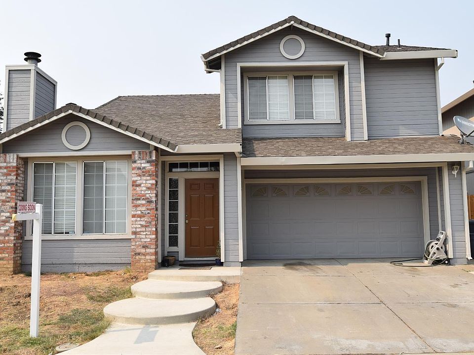 1st image of 815 Lyonia Dr