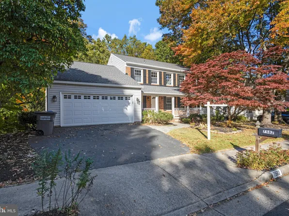 7582 Seabrook Ln, Springfield, VA 22153
