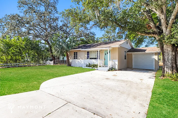 1314 Friend Ave — Photo 3