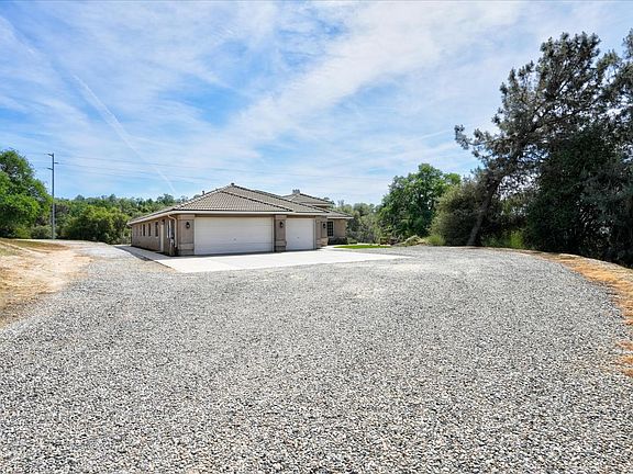3rd image of 47482 Veater Ranch Rd