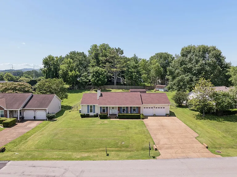 504 Riverview Dr — Photo 38