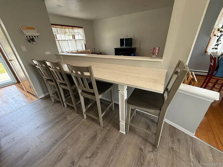 56 Nehring Ave — Photo 2