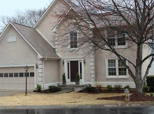 31 Bridle Ln, Marietta, GA 30068