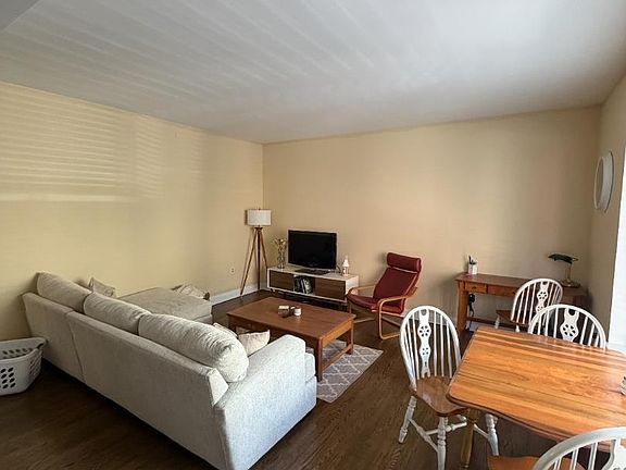3rd image of 109 2nd St #1