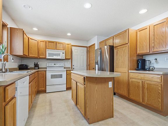 4th image of 1497 142nd St