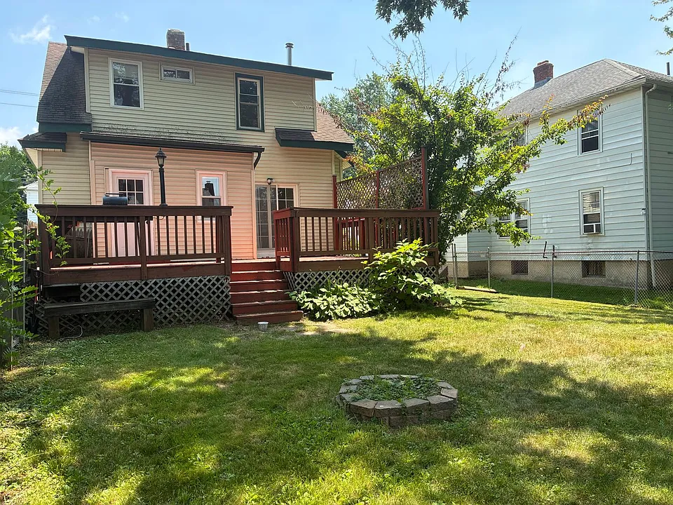 51 Nesbit Ave