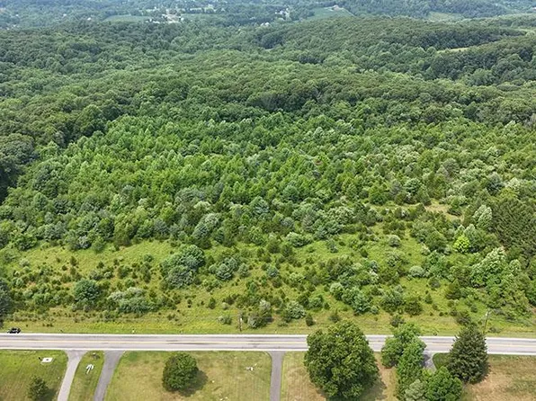 1709 Flint Hill Rd, Coopersburg, PA 18036