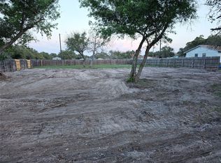 347 N 10th St, Aransas Pass, TX 78336