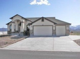 212 E Box Elder Dr, Grantsville, UT 84029