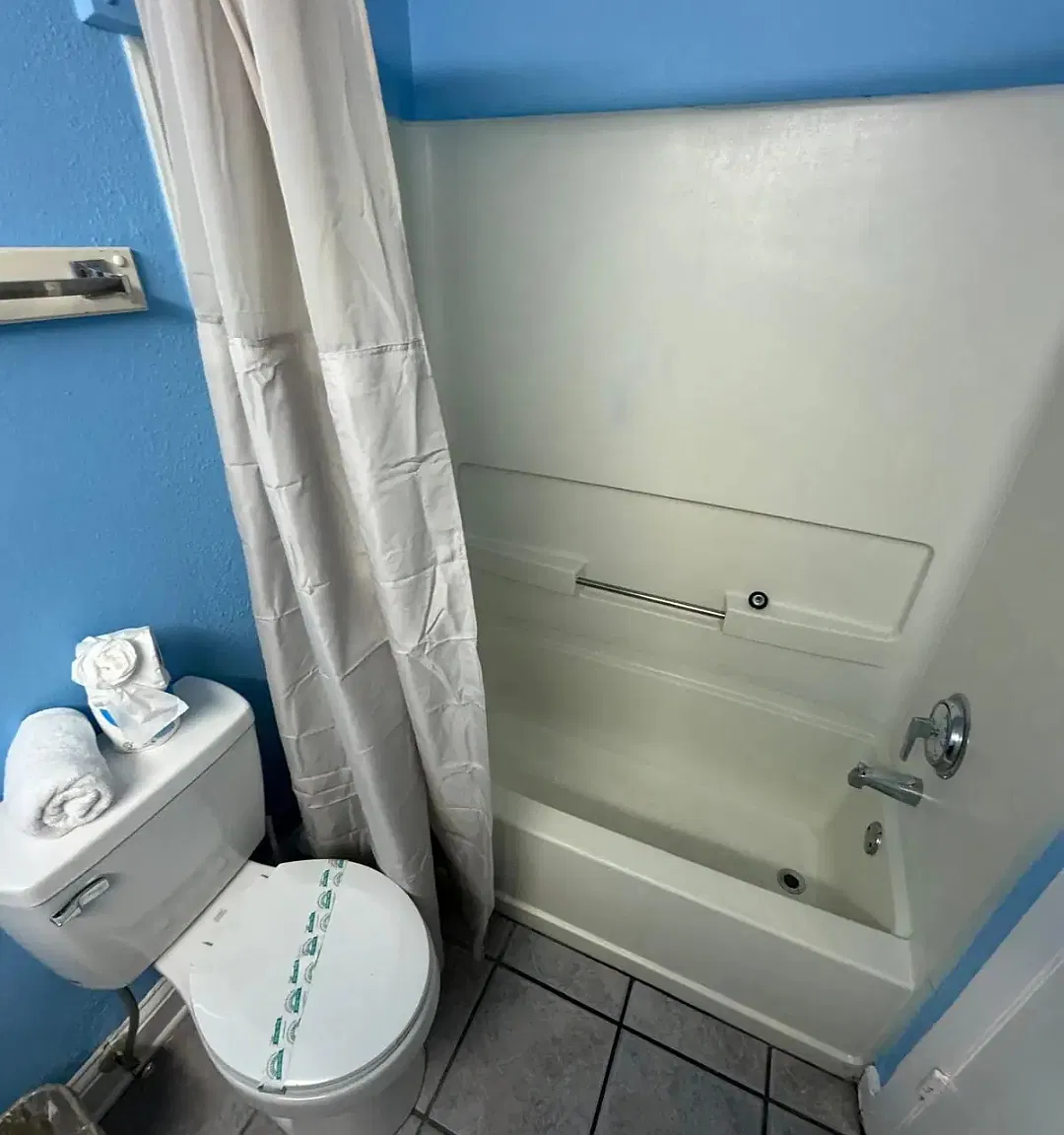Studio, 380 sqft, $1,000 — Photo 4