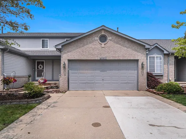 21930 Quail Ridge Dr N, Riverview, MI 48193