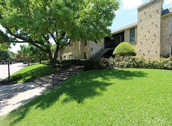 2nd image of 7725 Meadow Park Dr APT 207
