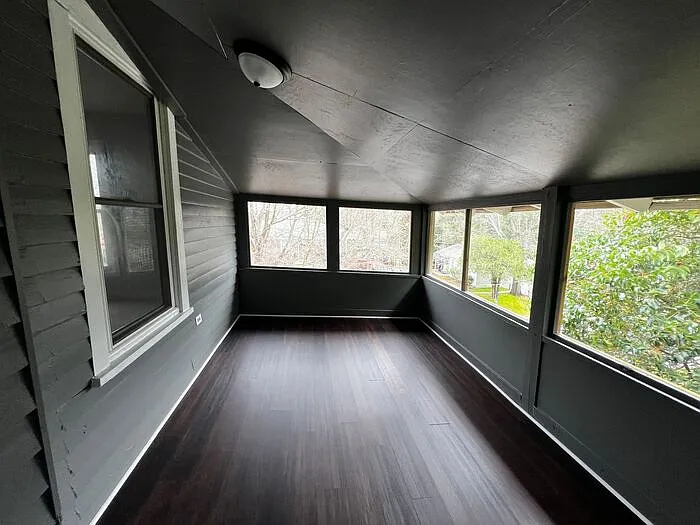 2903 Park St — Photo 8