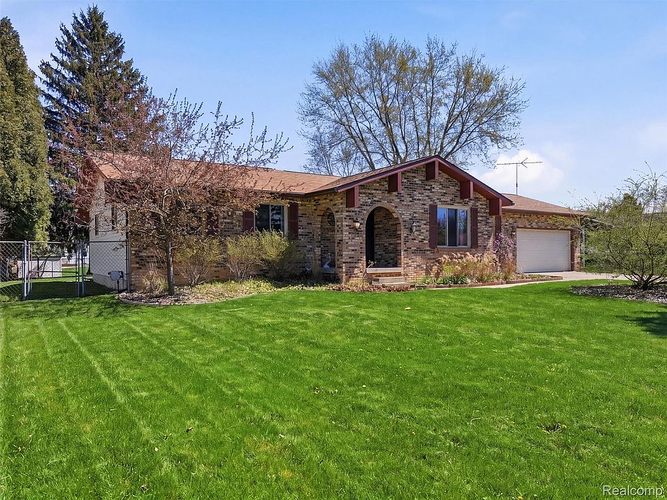 1st image of 2206 Oak Shade Dr