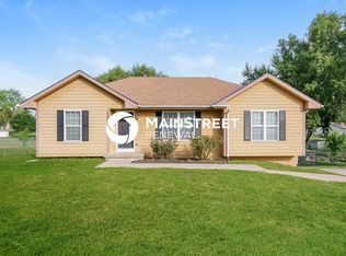 406 Brookside Cir, Kearney, MO 64060