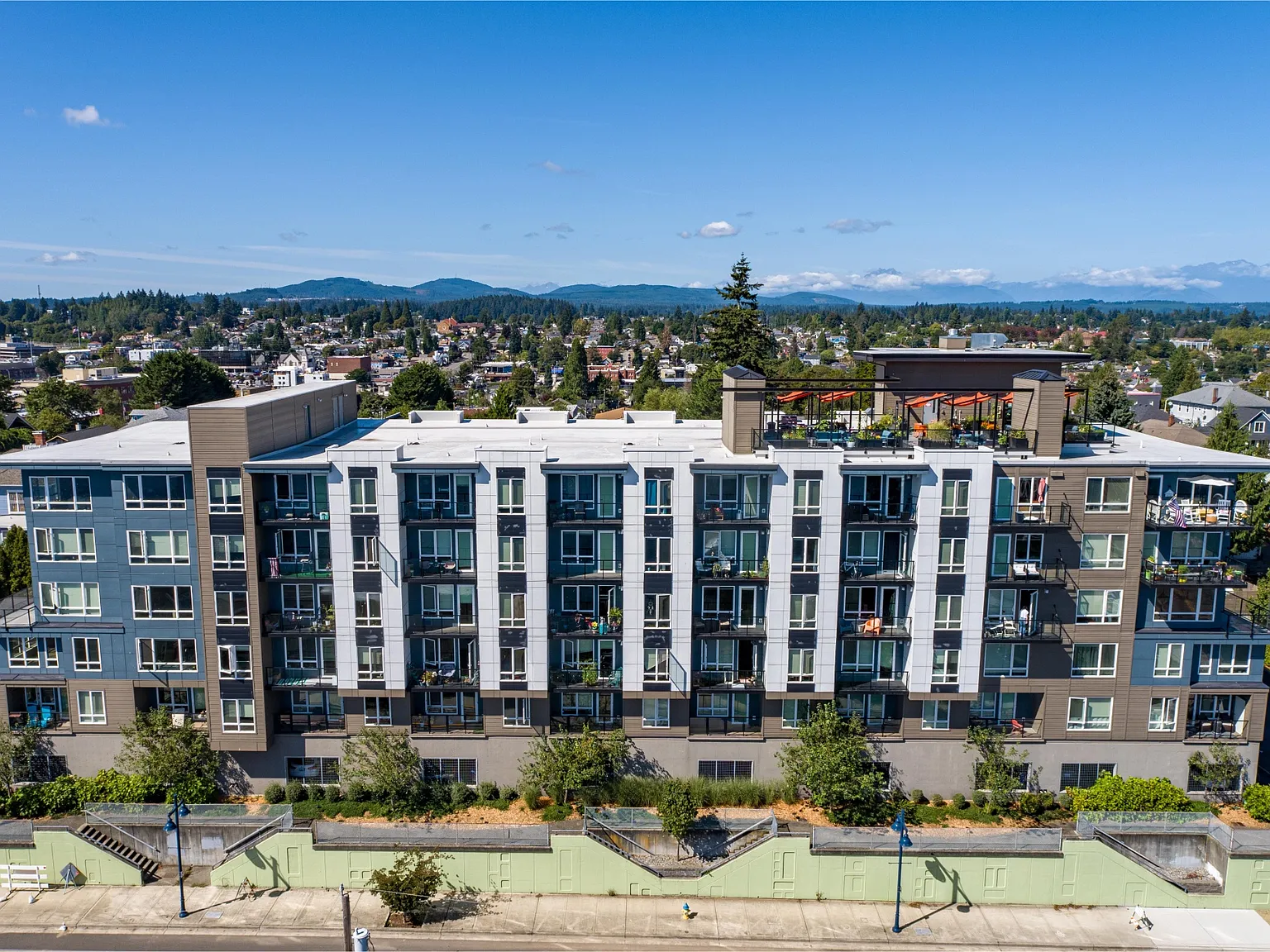 Spyglass Hill Apartments — Photo 3