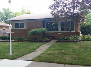 24704 Ursuline St, Saint Clair Shores, MI