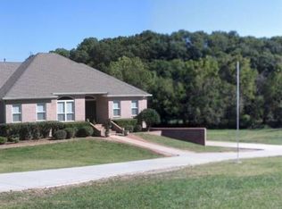 10661 Short Rd, Bentonville, AR 72712