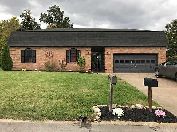 3rd image of 4533 Pine Dr
