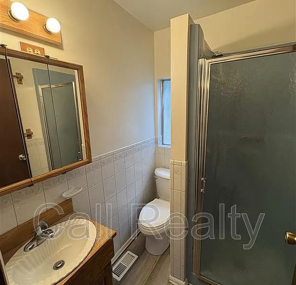 1210 N Locust Rd — Photo 11