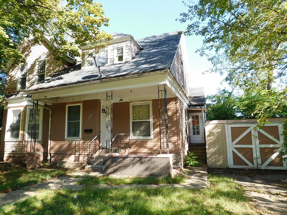 1st image of 104 Fountain St W