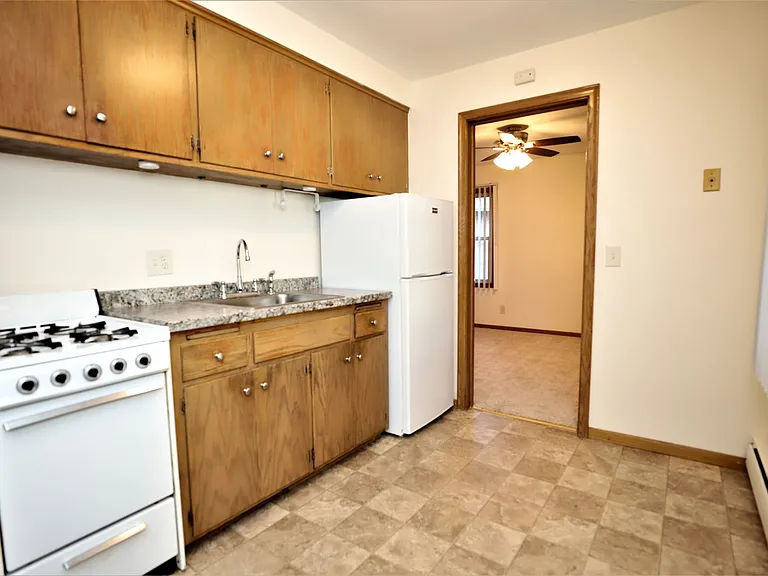 6630 Queen Ave S — Photo 9