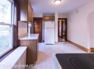 45 Oak St, Ludlow, MA 01056